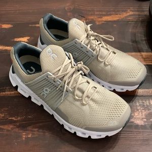 Men’s On Cloud Swift running shoe size 10